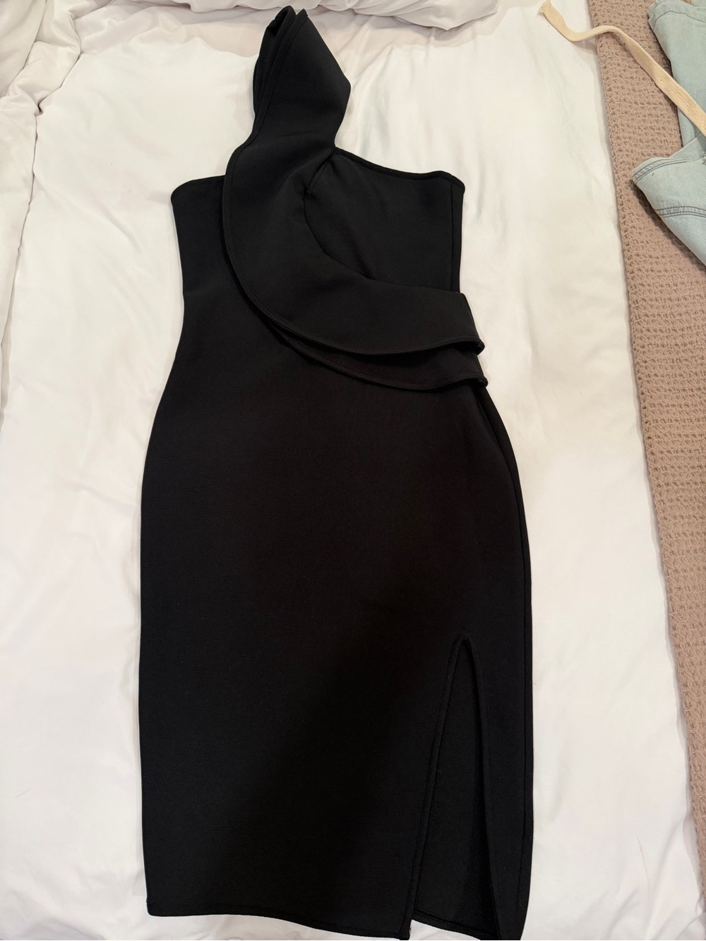 Women’s One Shoulder Black Cocktail Dress L